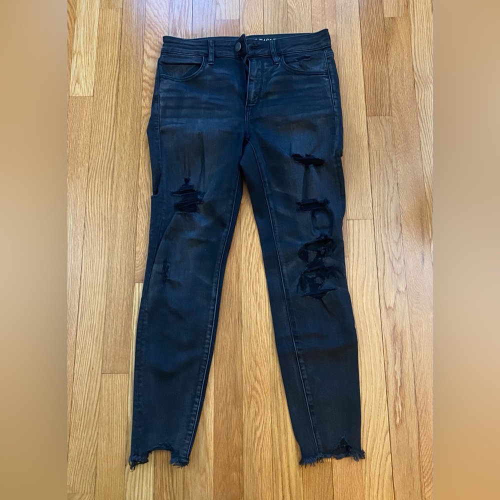 AEO Distressed Black High Rise Jegging